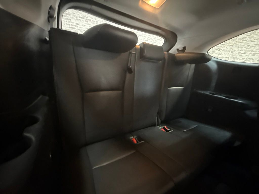 Used 2023 Toyota Highlander Limited FWD image 14
