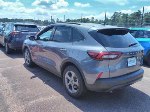 Used 2025 Ford Escape ST-Line Select AWD/4WD image 2