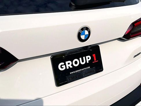 Used 2021 BMW X5 sDrive40i w/ Premium Package RWD image 9