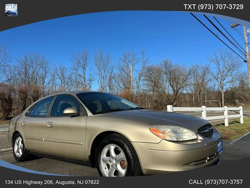Used 2001 Ford Taurus SE image 1