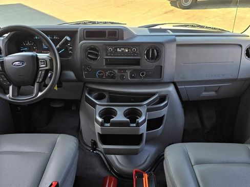 Used 2021 Ford E-450 and Econoline 450 Super Duty w/ Power Windows & Locks Group image 24