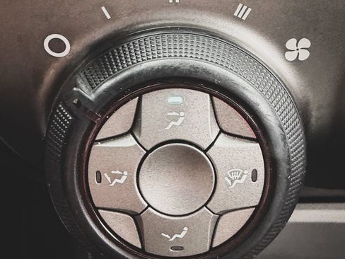 Used 2012 Chevrolet Camaro SS RWD image 11
