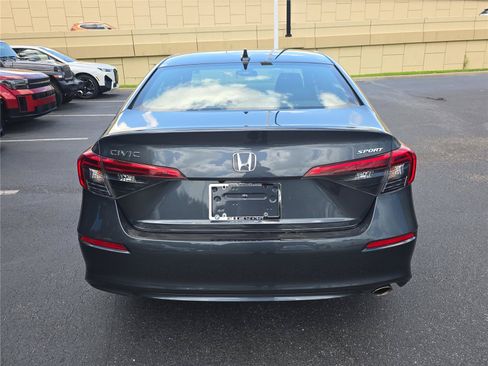 Used 2024 Honda Civic Sport image 2