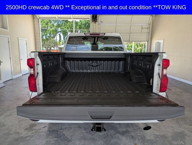 Used 2022 Chevrolet Silverado 2500 LT AWD/4WD image 12