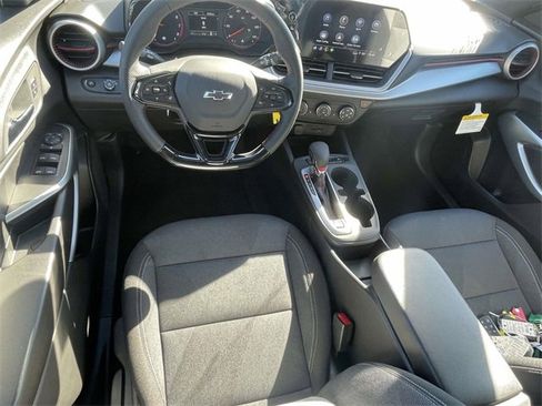 New 2026 Chevrolet Trax RS w/ Driver Confidence Package image 11