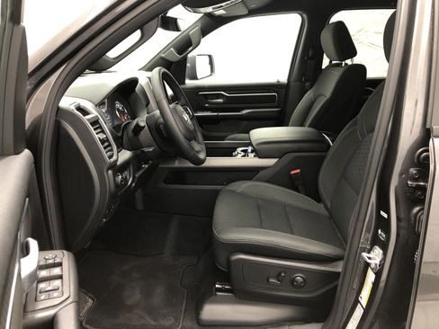 Certified 2025 RAM 1500 Big Horn AWD/4WD image 17