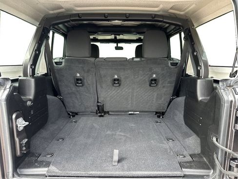 Used 2019 Jeep Wrangler Unlimited Sport S AWD/4WD image 12