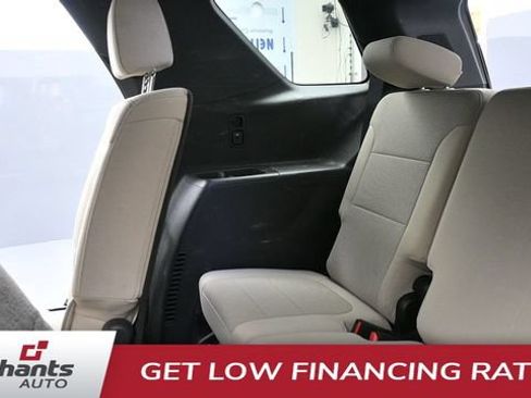 Used 2022 Chevrolet Traverse LS AWD/4WD image 27