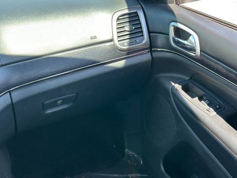 Used 2018 Jeep Grand Cherokee High Altitude RWD image 18