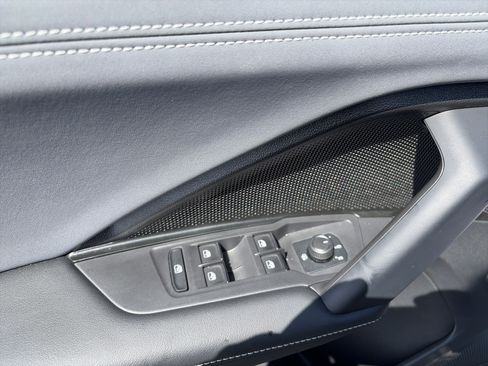 Used 2025 Volkswagen Tiguan SE R-Line AWD/4WD image 20