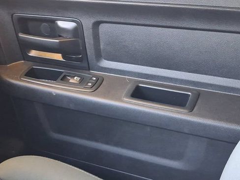 Used 2016 RAM 2500 Tradesman w/ Chrome Appearance Group AWD/4WD image 31