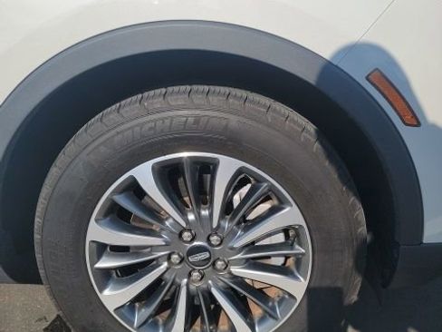 Used 2023 Lincoln Nautilus AWD w/ Premium Package image 5