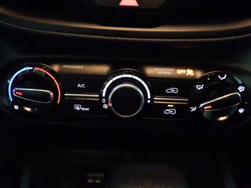 Used 2024 Kia Soul LX w/ Option Group 015 image 35