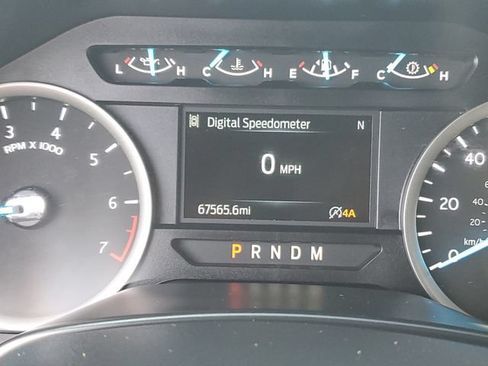 Used 2020 Ford Expedition XLT w/ Equipment Group 201A AWD/4WD image 23