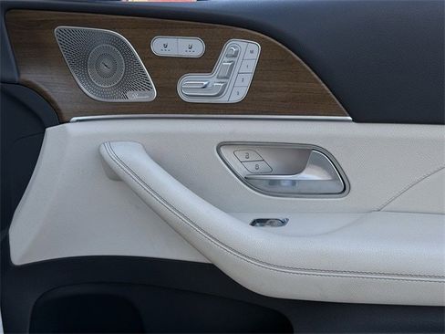 Used 2020 Mercedes-Benz GLE 580 GLE 580 image 31