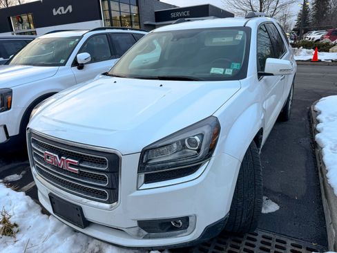 Used 2017 GMC Acadia Limited SLT image 2