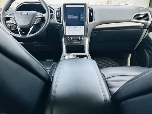 Used 2024 Ford Edge SEL w/ Convenience Package image 25