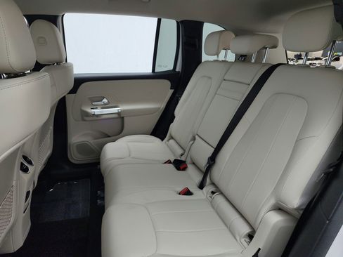 Certified 2022 Mercedes-Benz GLB 250 image 15