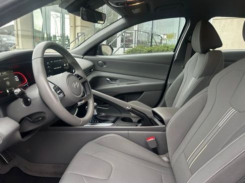 New 2025 Hyundai Elantra Sport image 11