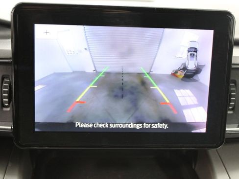 Used 2023 Ford Explorer XLT w/ Equipment Group 202A image 33