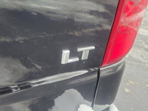 Used 2022 Chevrolet Silverado 1500 LT w/ Z71 Off-Road Package image 7