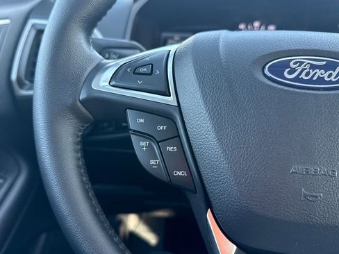 Used 2024 Ford Edge SEL w/ Convenience Package image 32