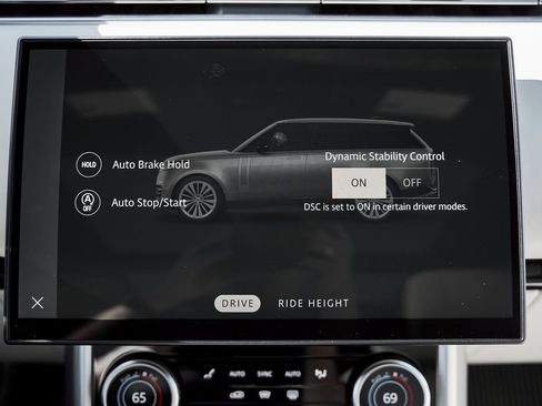 Used 2023 Land Rover Range Rover SE image 68