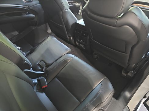Used 2020 Acura MDX FWD image 37