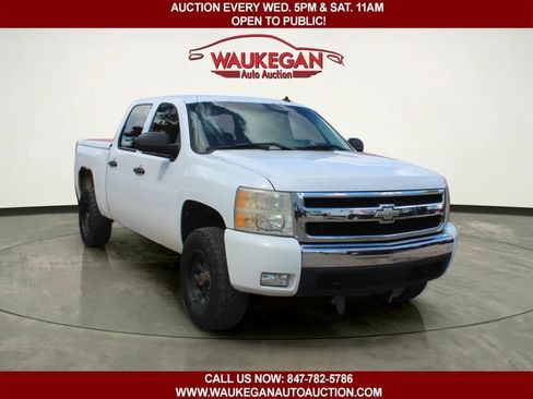 Used 2008 Chevrolet Silverado 1500 LT w/ Power Pack Plus RWD image 3