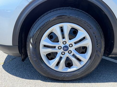 Used 2022 Ford Escape S AWD/4WD image 10