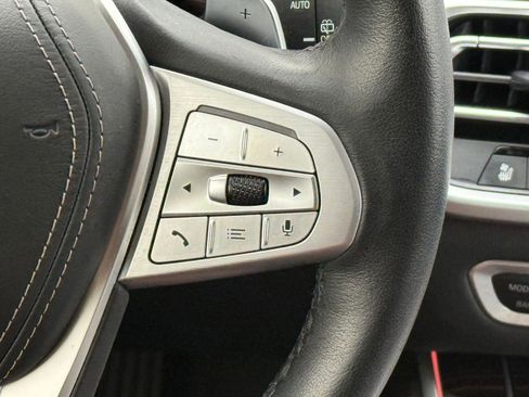 Used 2021 BMW X7 xDrive40i w/ Premium Package image 26