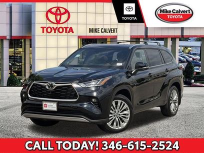 Used 2025 Toyota Highlander Platinum