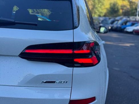 New 2026 BMW X5 xDrive40i w/ M Sport Package image 9