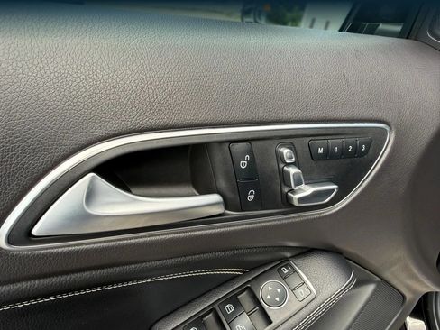 Used 2020 Mercedes-Benz GLA 250 4MATIC image 28