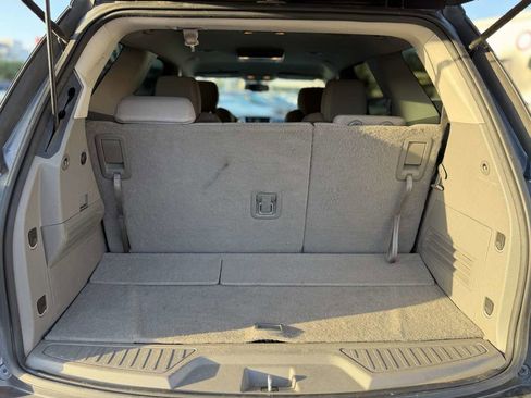 Used 2014 GMC Acadia SLE image 12