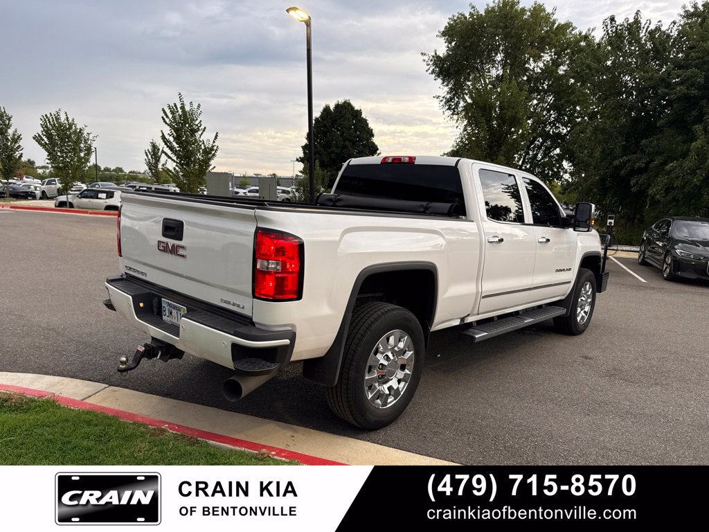 Used 2019 GMC Sierra 3500 Denali w/ Duramax Plus Package AWD/4WD image 12