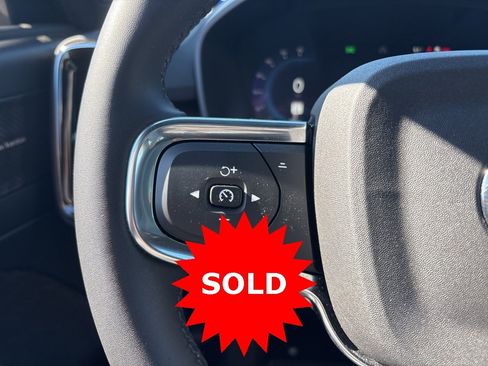 Certified 2023 Volvo C40 P8 Recharge Ultimate w/ Protection Package Premier image 23