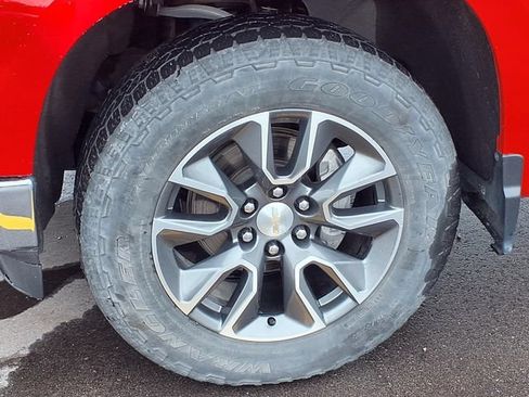 Certified 2023 Chevrolet Silverado 1500 LT AWD/4WD image 11