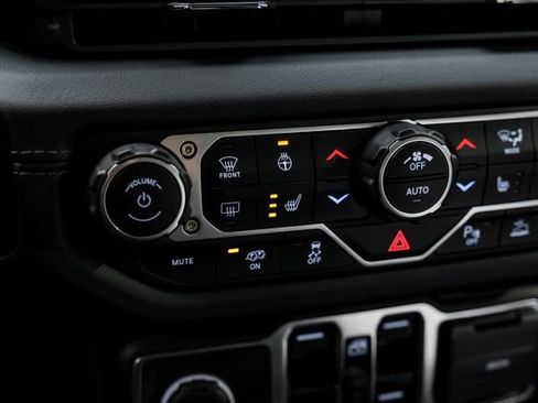 Used 2024 Jeep Wrangler Unlimited Rubicon 392 image 69