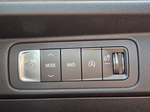 New 2026 Chevrolet Traverse LT w/ Sun and Wheel Package image 16