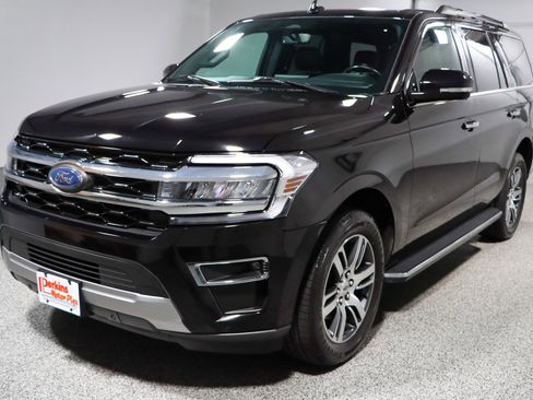 Used 2022 Ford Expedition Limited image 35