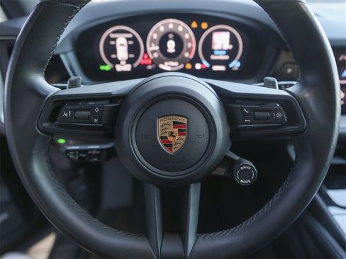 Certified 2024 Porsche Cayenne image 20