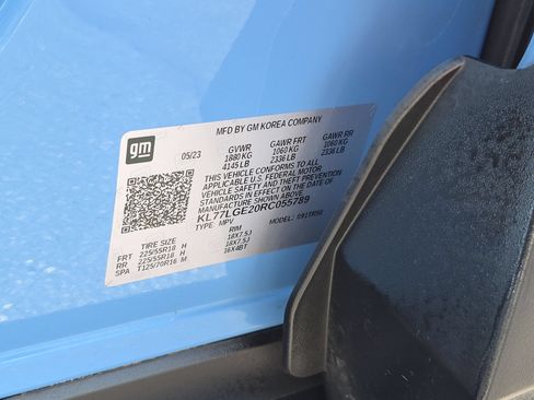 Certified 2024 Chevrolet Trax RS w/ Sunroof Package FWD image 34