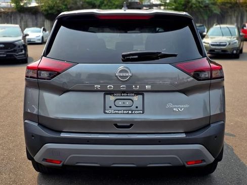 Used 2023 Nissan Rogue SV FWD image 6