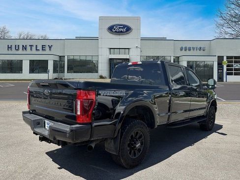 Used 2022 Ford F250 Lariat w/ Tremor Off-Road Package image 5