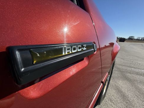 Used 1989 Chevrolet Camaro IROC-Z image 8