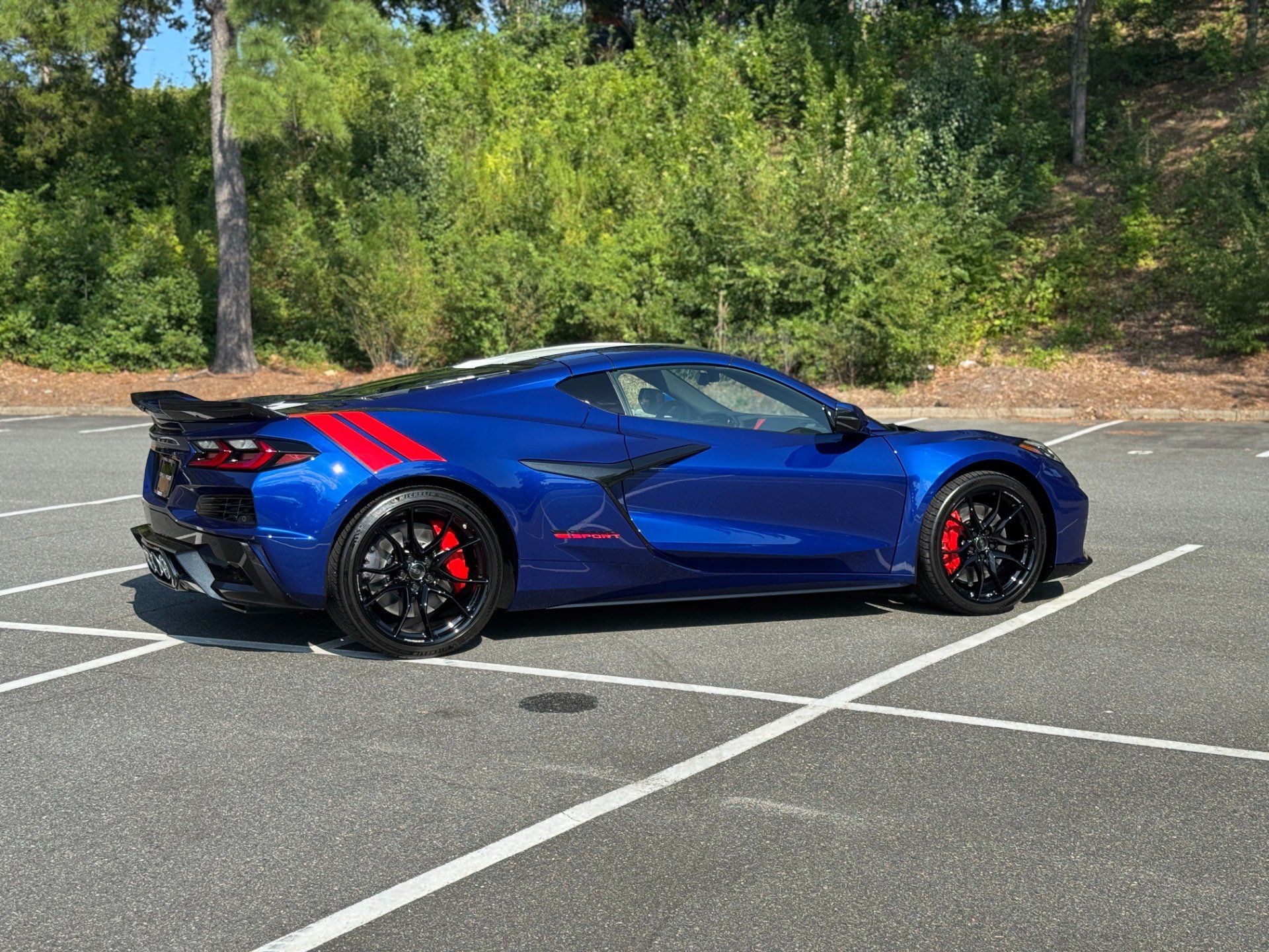 Used 2027 Chevrolet Corvette Grand Sport w/ Stealth Interior Trim Package RWD image 13