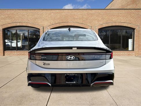Certified 2025 Hyundai Sonata SEL image 3