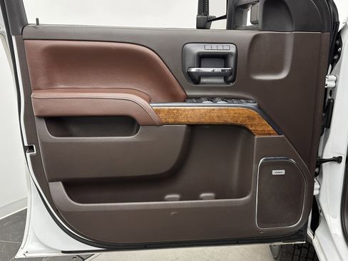 Used 2017 Chevrolet Silverado 3500 High Country w/ Duramax Plus Package image 13