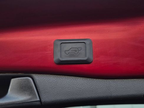 Certified 2024 Toyota RAV4 XLE Premium AWD/4WD image 25